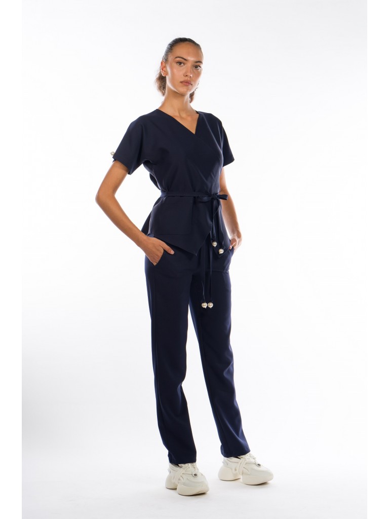 Uniforma medicala dama, Laura Olteanu, bluza petrecuta-pantaloni, bleumarin