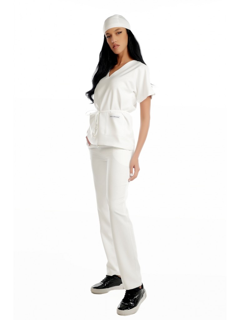 Costum medical dama, Laura Olteanu, bluza-pantalon-bandana, alb