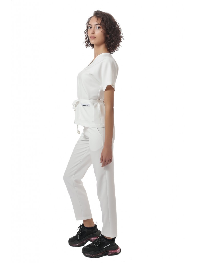 Uniforma medicala dama, Laura Olteanu, bluza-pantalon, alb