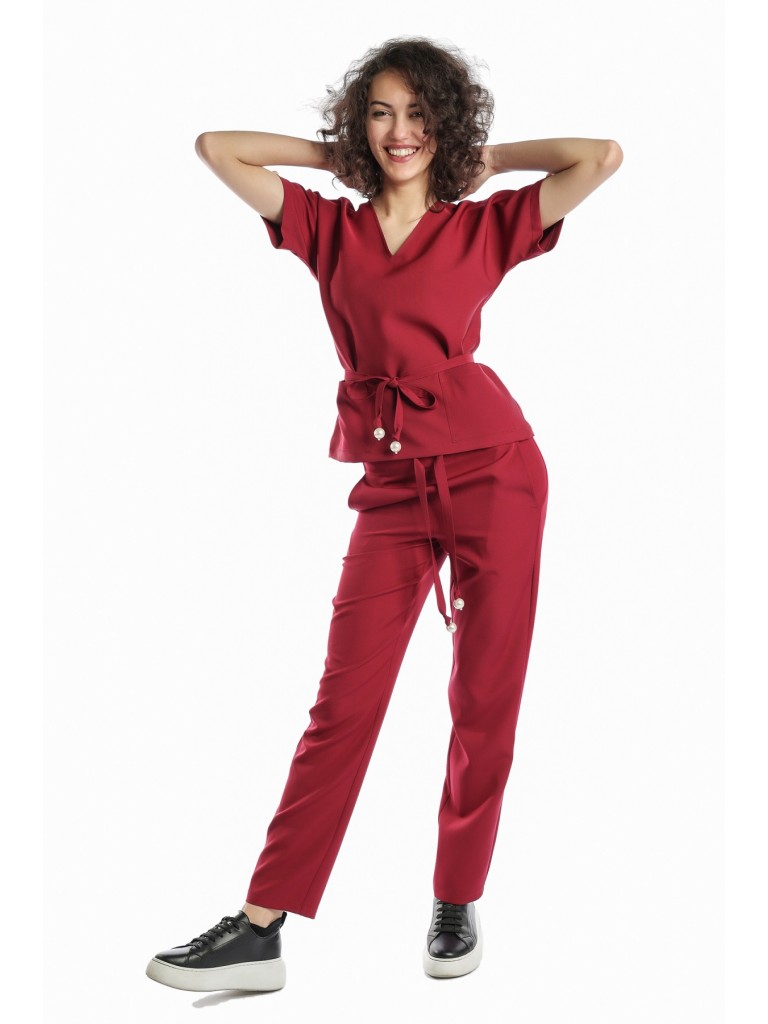 Uniforma medicala dama, Laura Olteanu, bluza-pantalon, visiniu