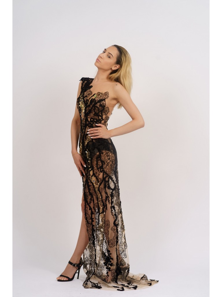 Rochie lunga plasa brodata cu margele si paiete